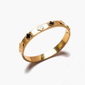 Elegant Clover Motif Bracelet – 21kt Yellow Gold
